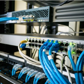 سوئیچ شبکه 48 پورت PoE