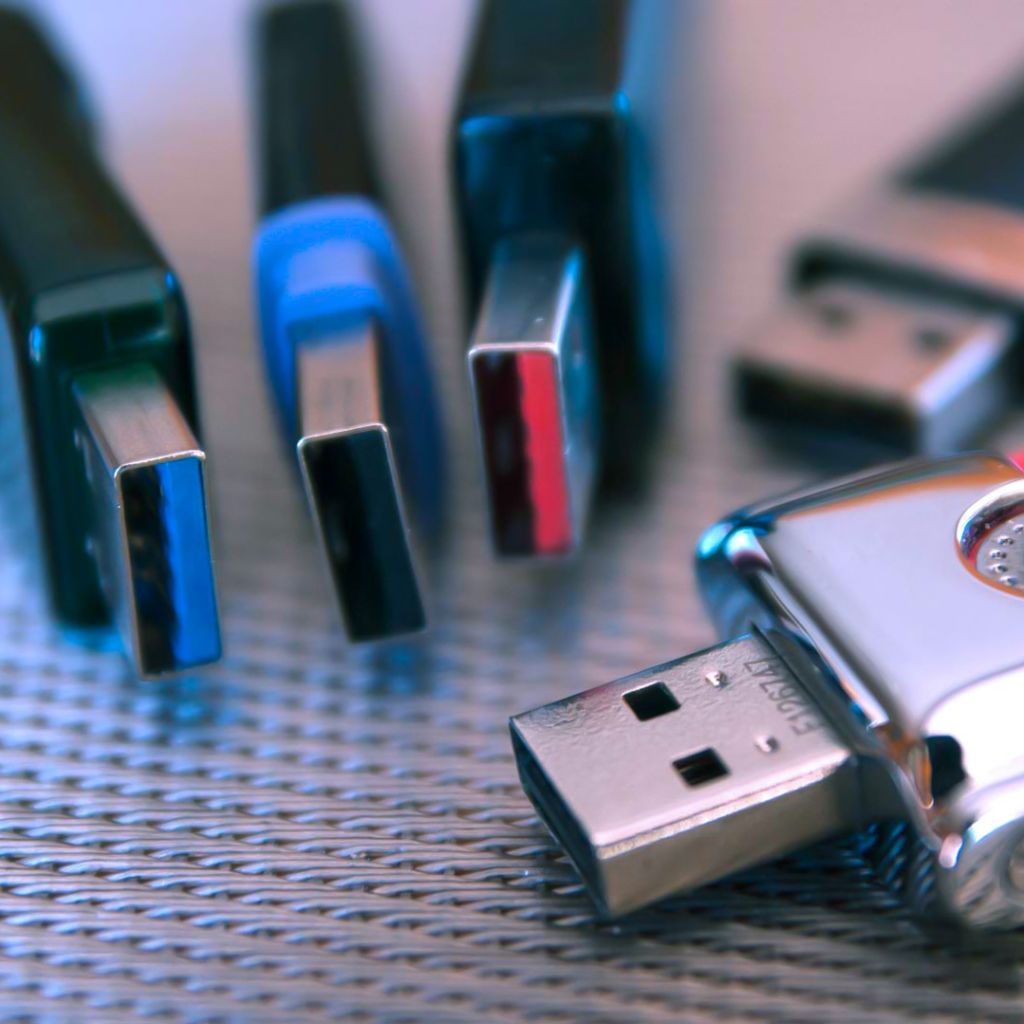 قیمت فلش